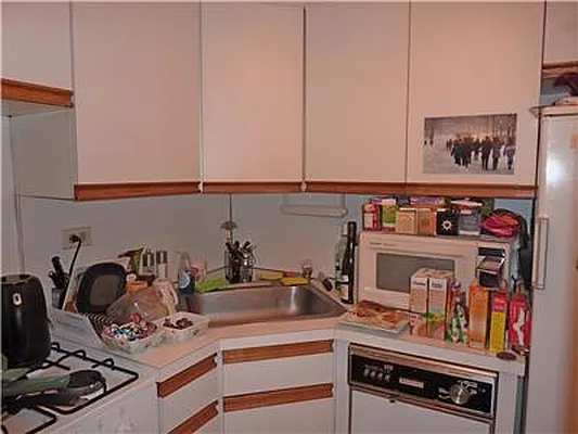 Rented by Anchor Associates | media 2