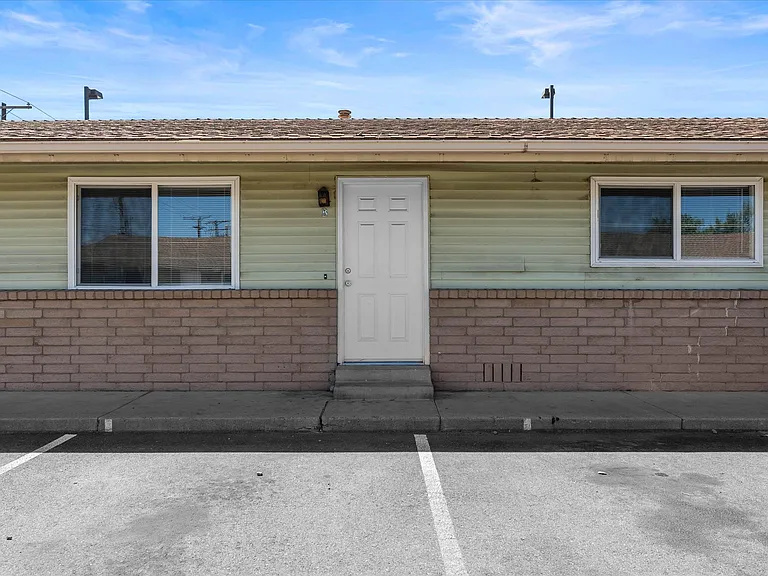 3255 Neil Rd #B — Photo 2