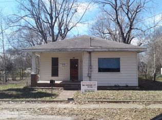 810 Division St, Malvern, AR 72104