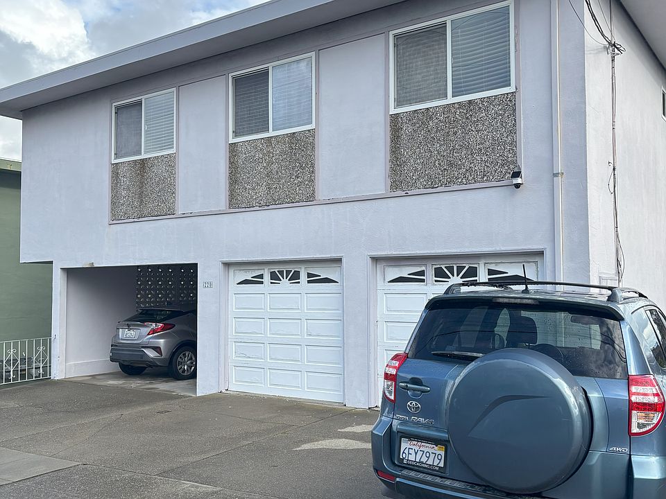 1st image of 220 East Ave APT 1