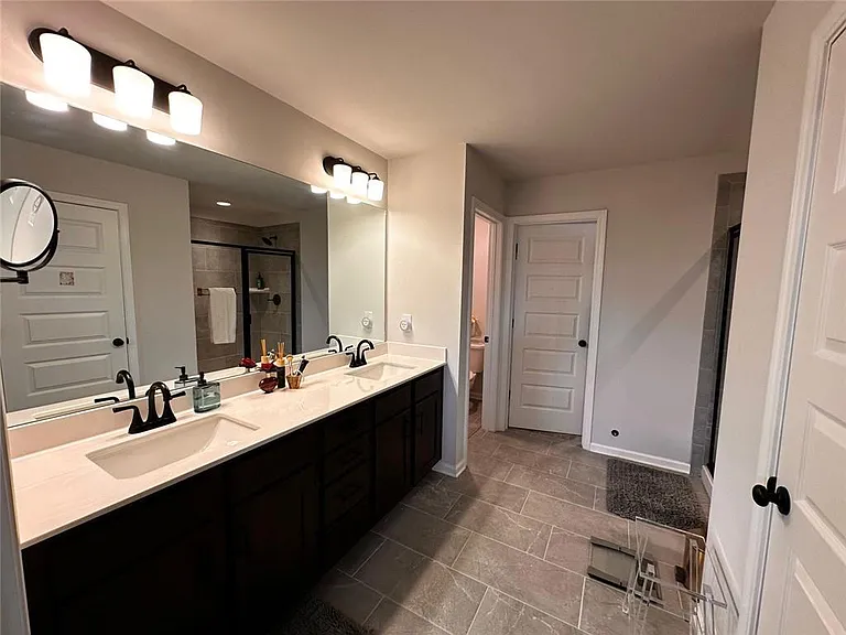 325 Sterling Creek Way — Photo 20