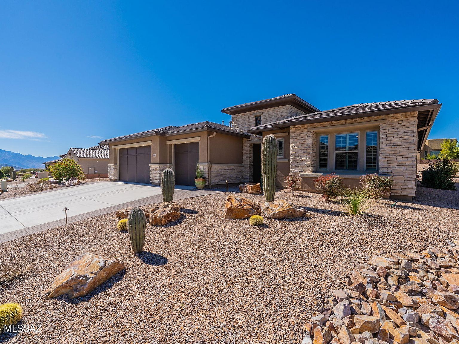 35672 S Lemon Rock Ct