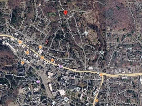 368 Westbrook Dr #B, Boone, NC 28607