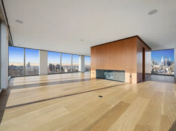 215 Chrystie Street image 1 of 27