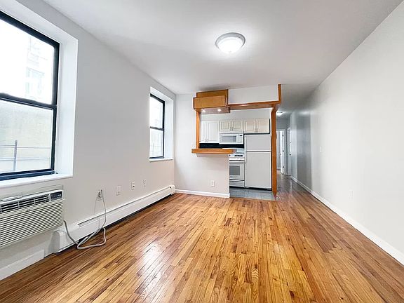 4th image of 69 W 107th St APT 2C