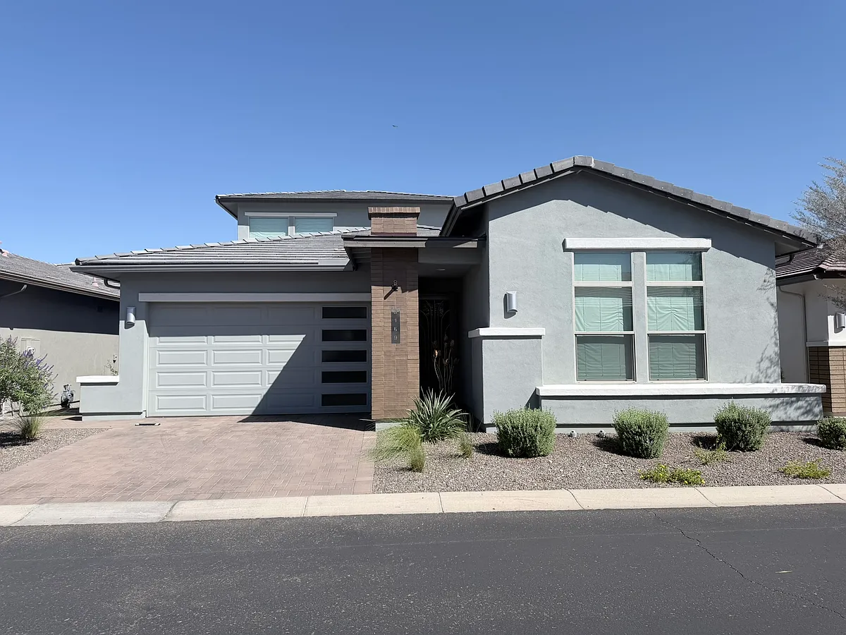 Building Photo - 5169 N 207th Dr