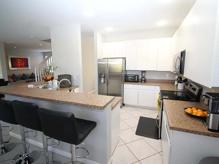 1396 Banyan Way — Photo 6