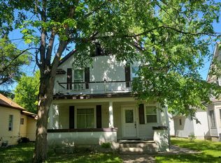 114 7th St SE, Minot, ND 58701