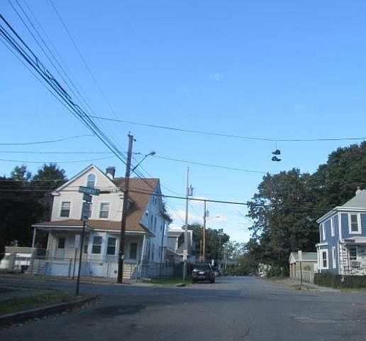 2nd image of 82 Carson Ave