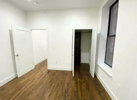 Rented by EastMount Realty LLC | media 27