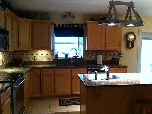 5th image of 1625 Myrtle Lake Ave