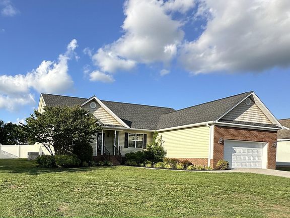2nd image of 129 Thoroughbred Dr NW