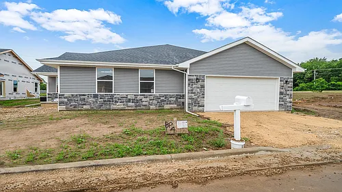 135 Bristle Way Photo 1