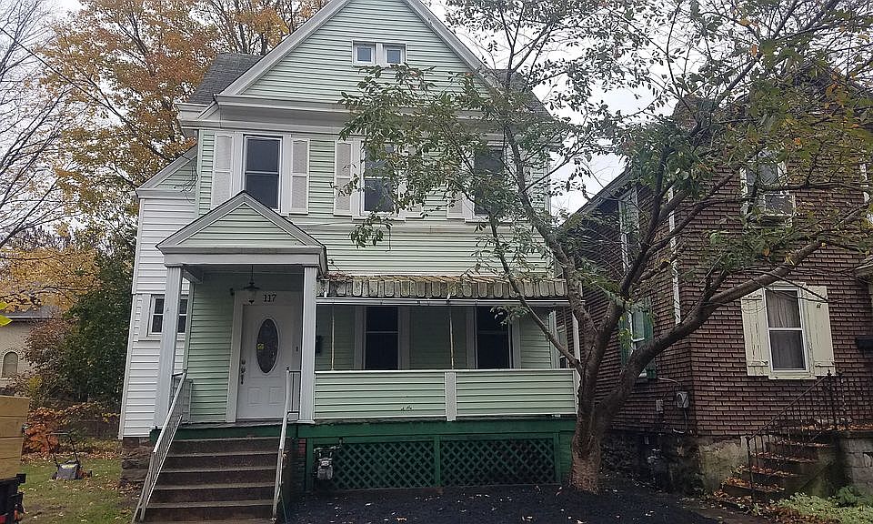 1st image of 117 N Stewart St