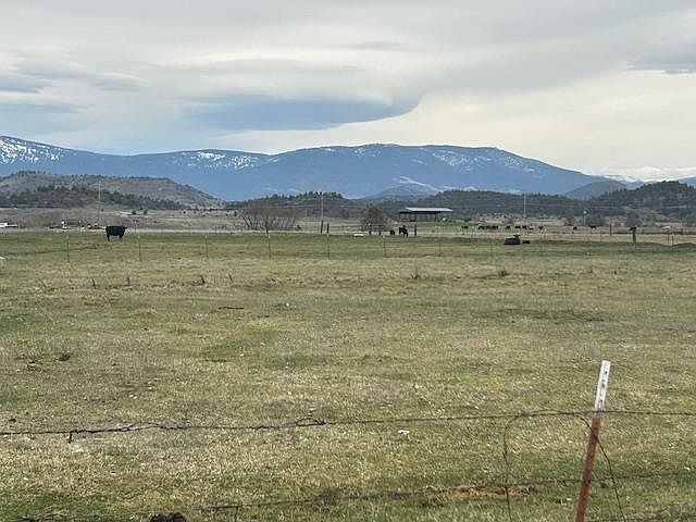 2nd image of 5715 Sunshine Ln