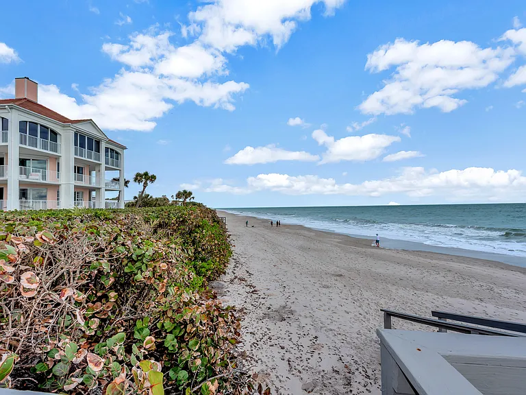 5690 A1A — Photo 3