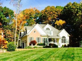 43 Pine Hill Rd, Chelmsford, MA 01824