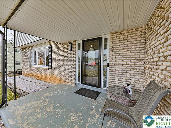 5th image of 7270 Heather Rd