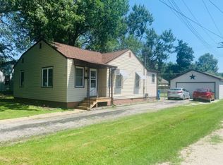 309 W Updike St, Robinson, IL 62454