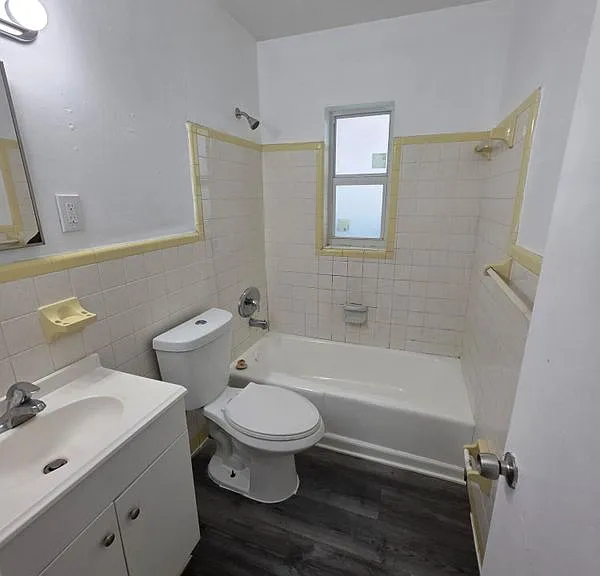 1021 Henrietta Ave #5 — Photo 9