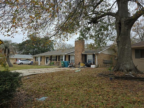 2nd image of 108 Dewald Ln