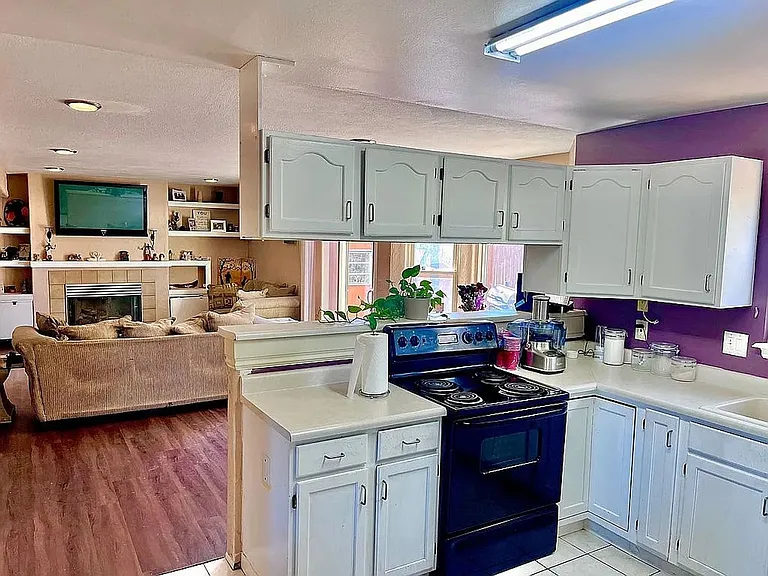 6320 Ashton Park Pl — Photo 8