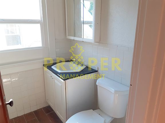 5th image of 2024 Eastview Ave
