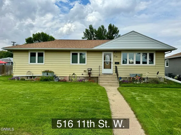 516 11th St W, Williston, ND 58801