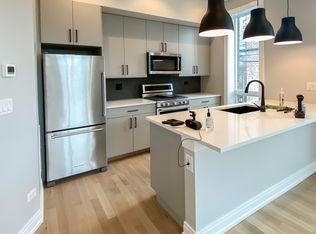 1037 W Cornelia Ave #4N, Chicago, IL 60657