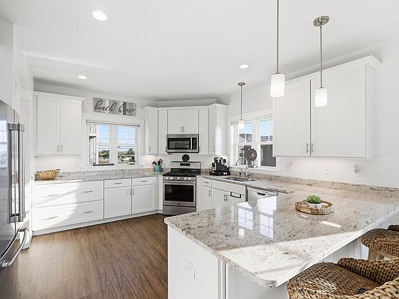4th image of 233 Beach Rd #B1