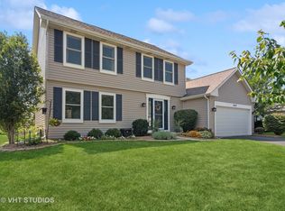 2337 Meadowview Ct, Aurora, IL 60502