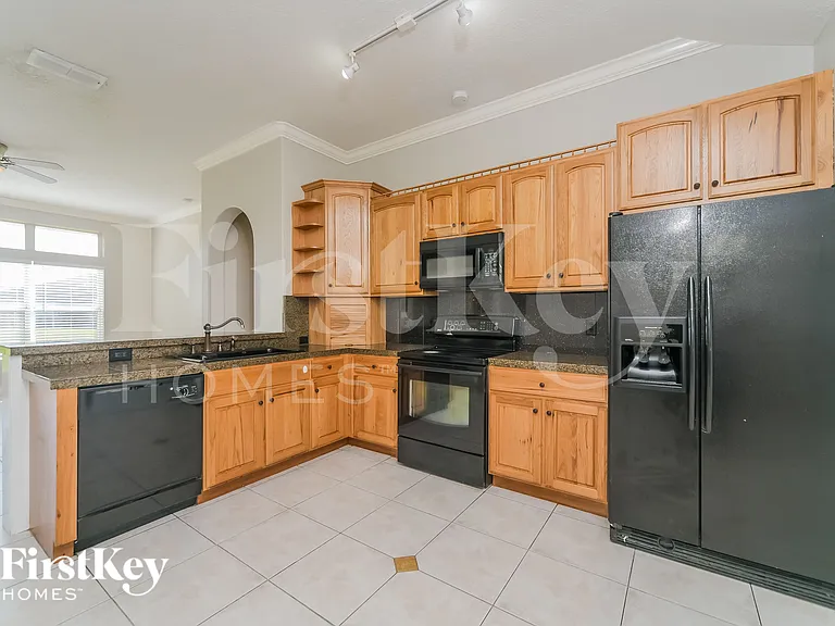 3600 Molona Dr — Photo 8