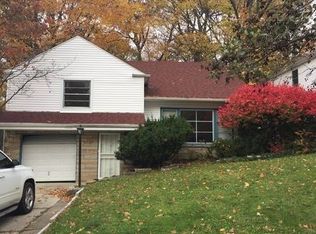 1083 Hillstone Rd, Cleveland Heights, OH 44121