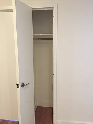 Rented by Gutnick Realty LLC | media 81