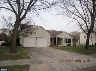 17 Millstream Dr, Mount Laurel, NJ 08054