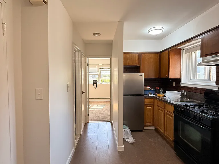 Quincy Ave — Photo 1