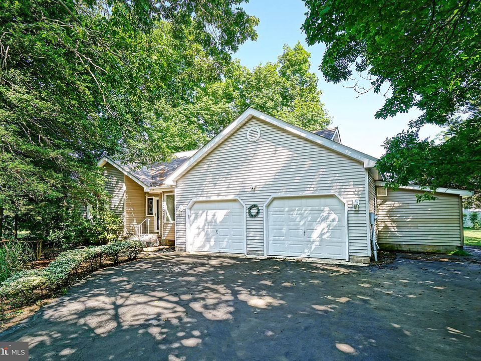 1st image of 34150 Juniper Dr