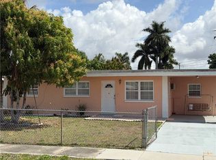 32 Roanoke Dr, Fort Myers, FL 33905