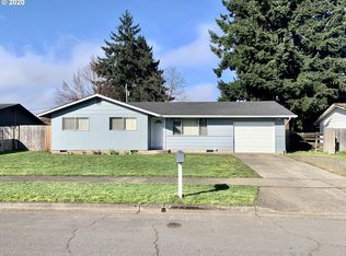 464 S 40th St, Springfield, OR 97478
