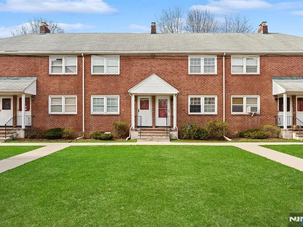 1292B Teaneck Rd, Teaneck, NJ 07666