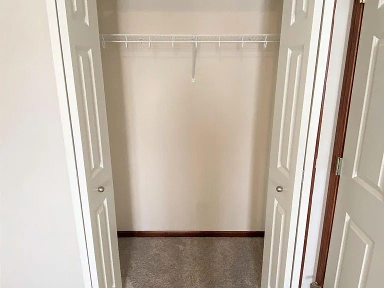19360 Claremont Dr — Photo 19