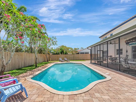 4th image of 8884 Spring Valley Drive