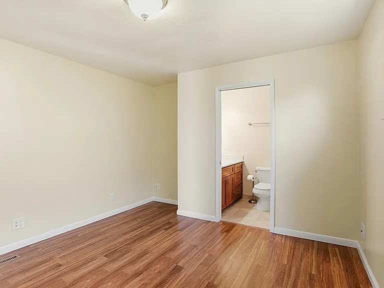 2317 Wooster Ave — Photo 20
