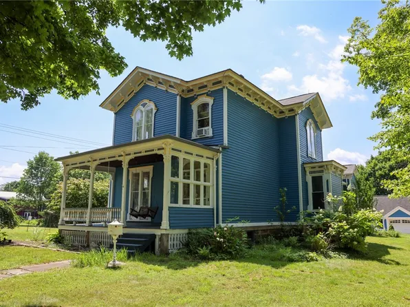 231 W Butler St, Mercer, PA 16137
