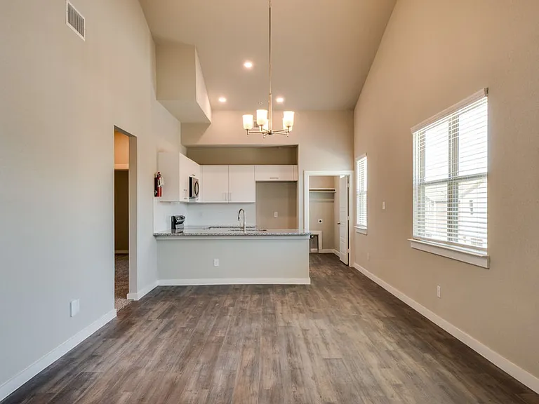 750 Fallow Dr — Photo 5