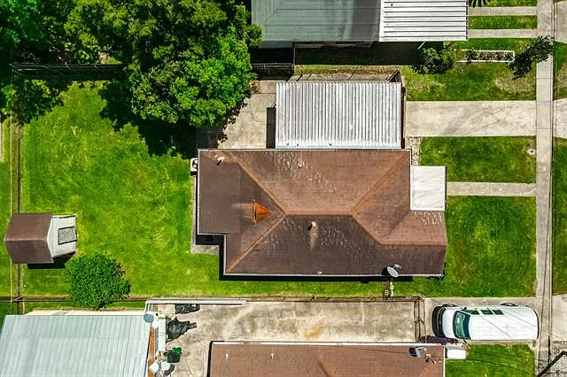 429 Olive Ave — Photo 24
