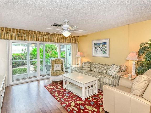 4th image of 500 S Washington Dr APT 24A