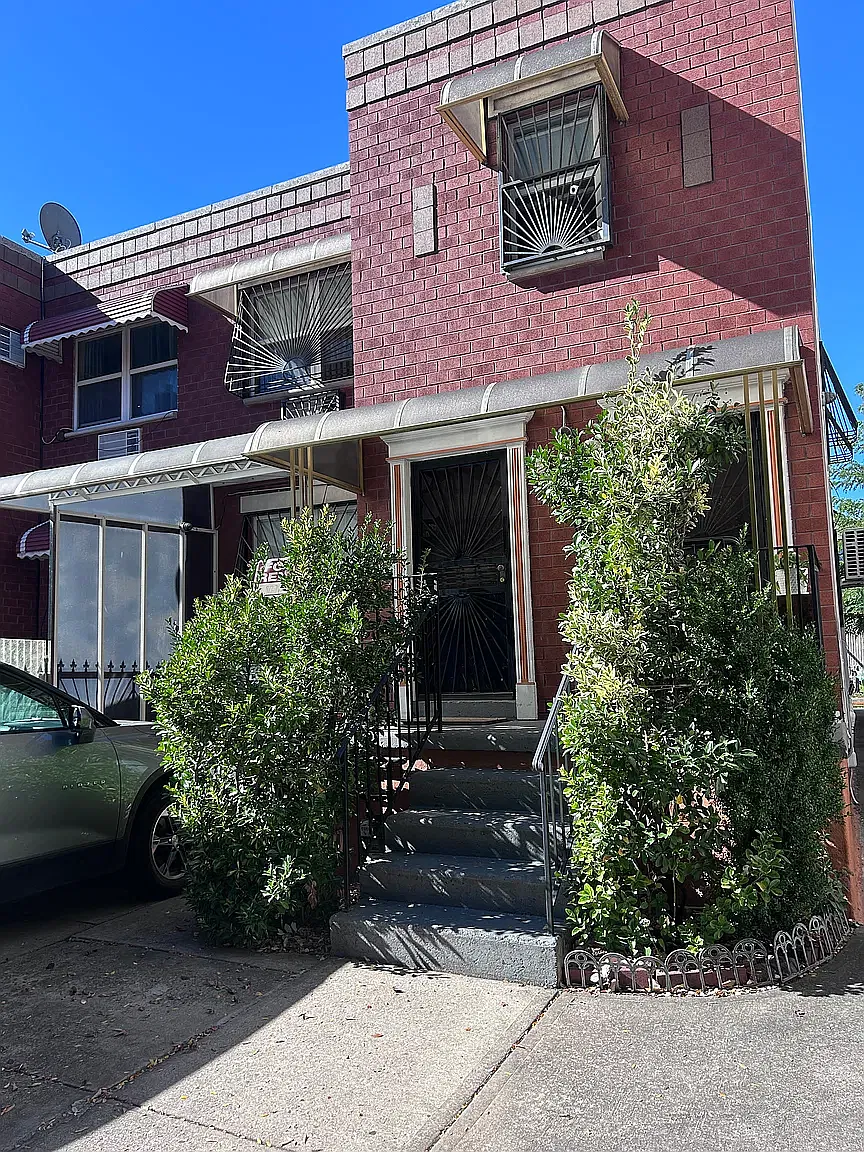 57 Menahan Street — Photo 1