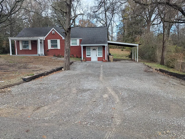 613 Vantrease Rd #A — Photo 1