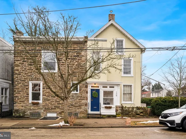 128 E Hartwell Ln, Philadelphia, PA 19118